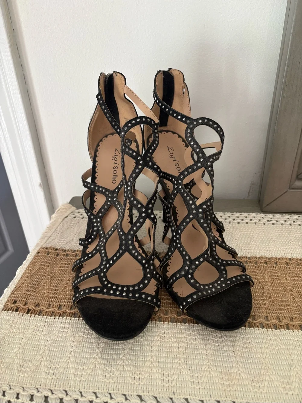 Zigi Soho Daliyah Black Rhinestone Cage Stiletto Heels Size 10
